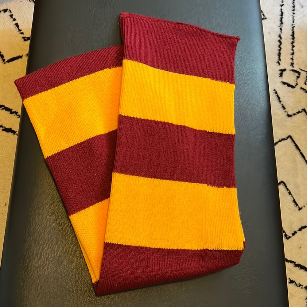 Unisex Gold/Burgundy Harry Potter style striped scarf
